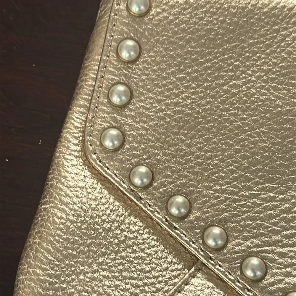Lilly Pulitzer Gold Clutch with Pearl Accents NWOT - Picture 3 of 9